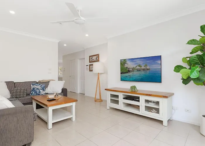Martys Little Beach No 1 Two Story Apartment