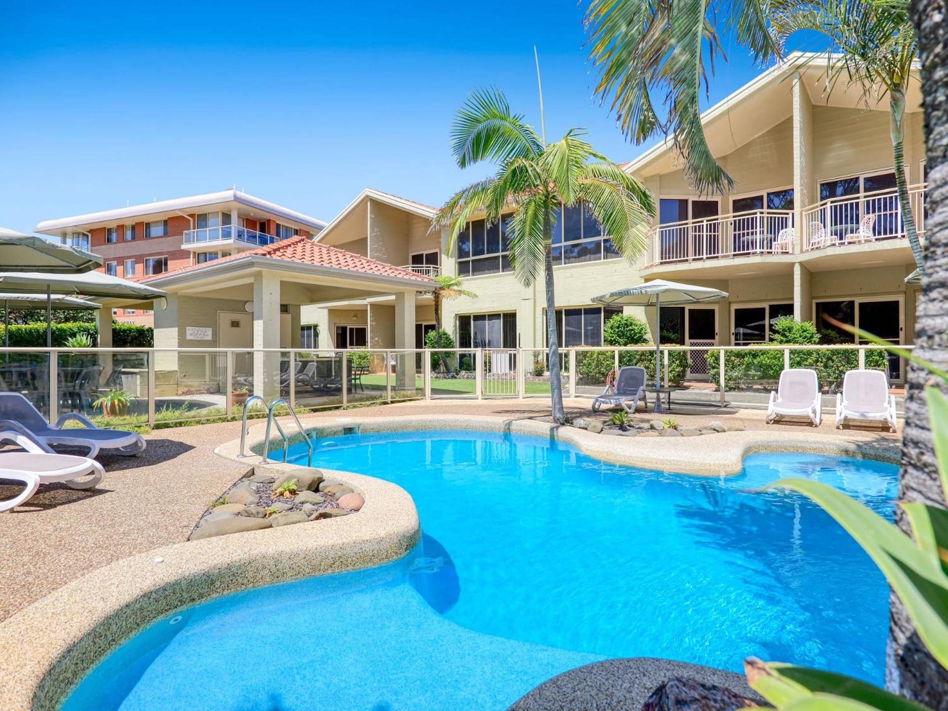 Martys Little No 1 Two Story Apartment Nelson Bay
