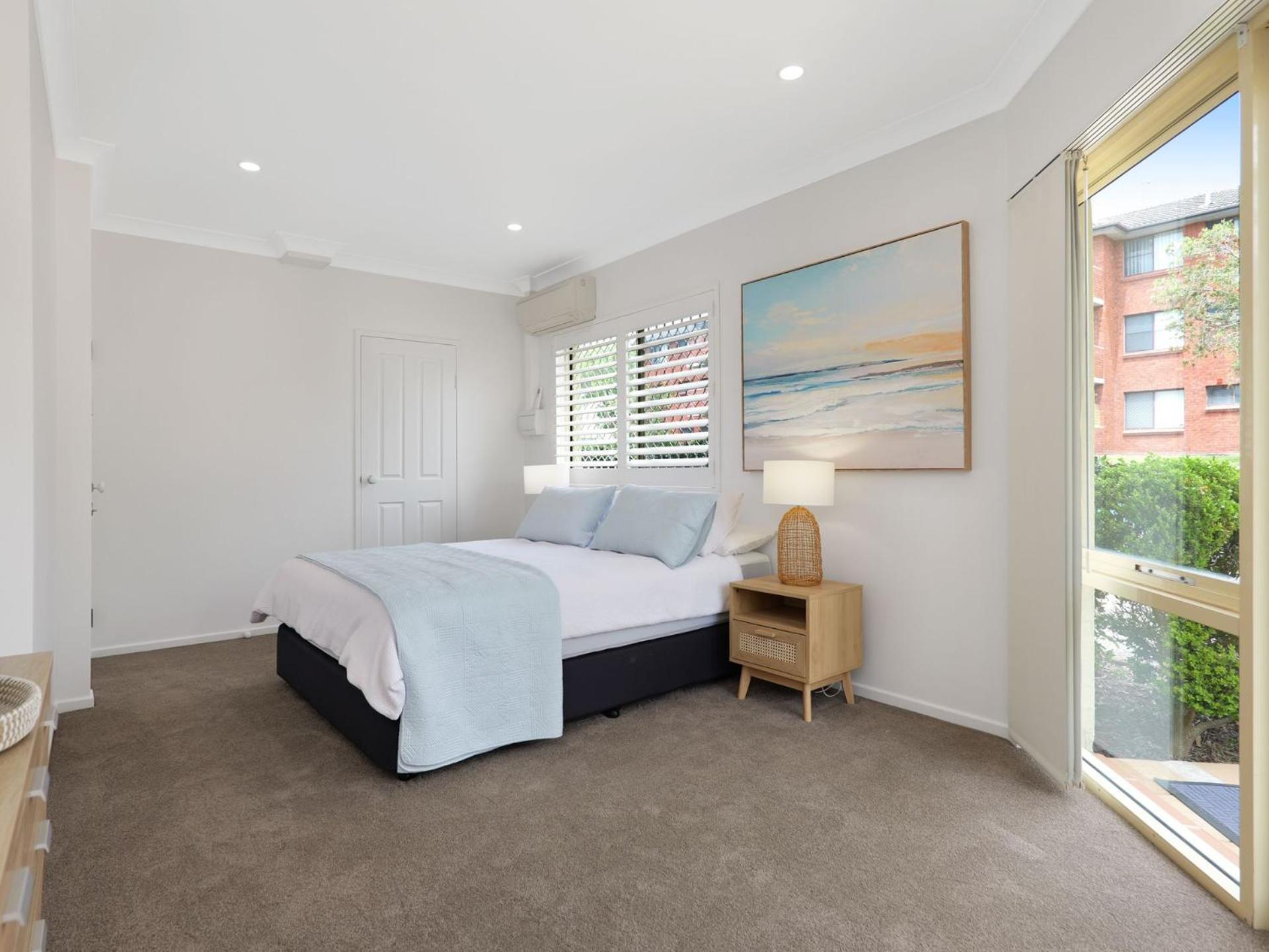 Martys Little No 1 Two Story Apartment *